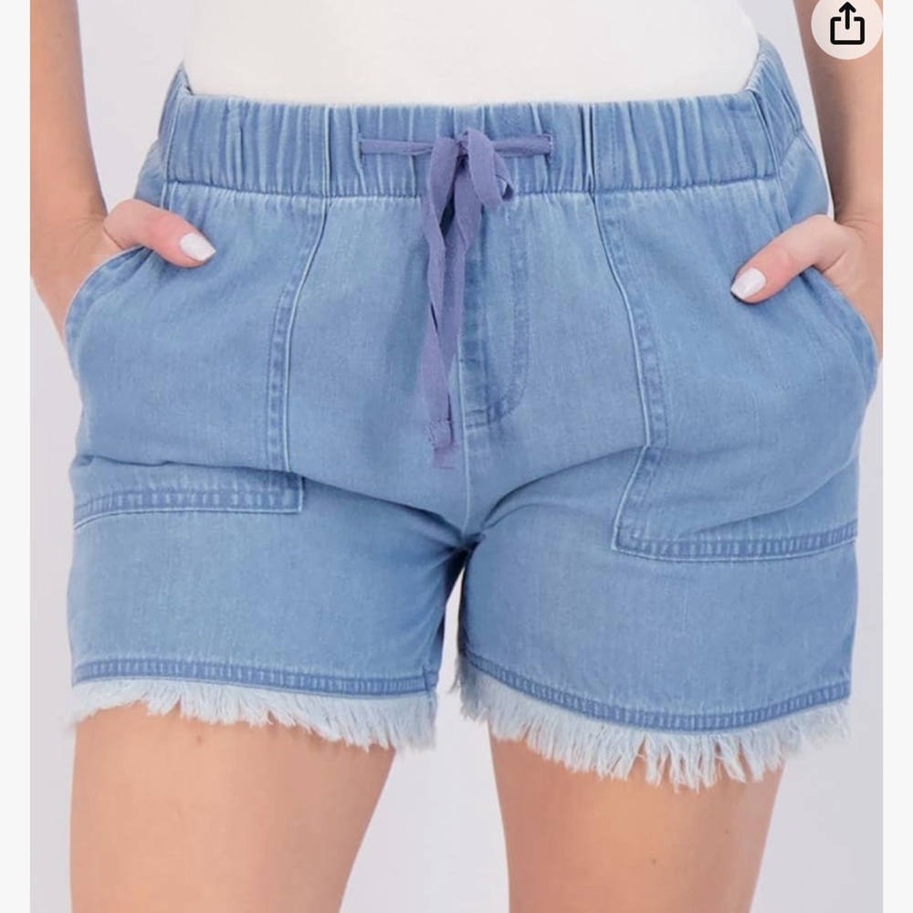 Women plus size summer shorts. Size 1X